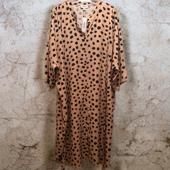 NWT Women’s Plus Size Drop Sleeves Kimono Style Shirt Dress Hummus Dot Size 3X - Picture 1 of 9